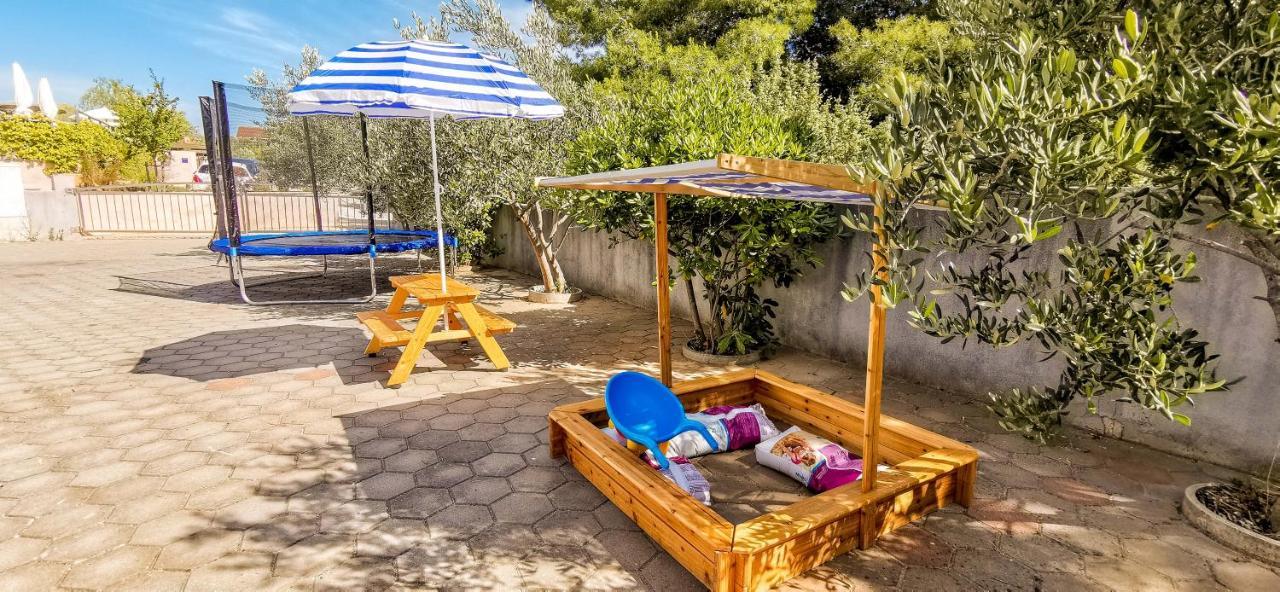 Nono Jure , Private Pool & Sauna Milna  Exterior foto